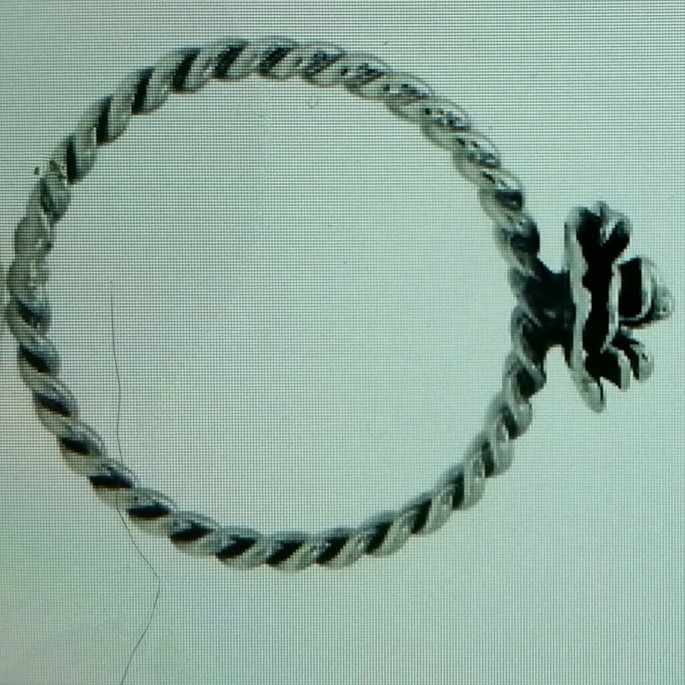 Sterling Silver .925 Rose Rope style Ring - Picture 6 of 6